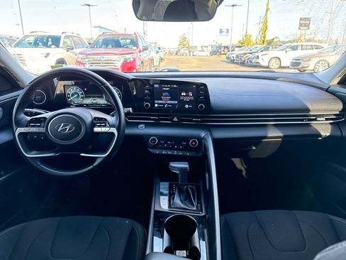 Used 2021 Hyundai Elantra SEL w/ Convenience Package image 13