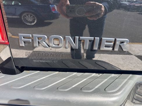 Used 2019 Nissan Frontier SV w/ Value Truck Package AWD/4WD image 56