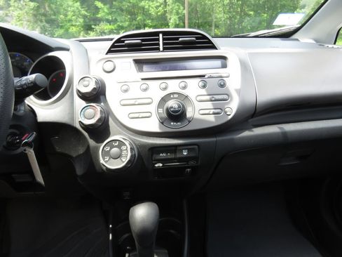 Used 2010 Honda Fit Sport image 23