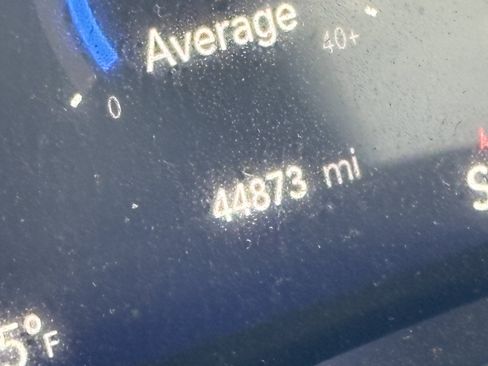 Used 2024 Chrysler Pacifica Touring-L FWD image 13