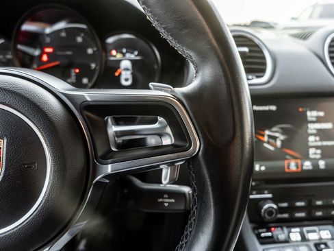 Used 2018 Porsche 718 Cayman Base image 23