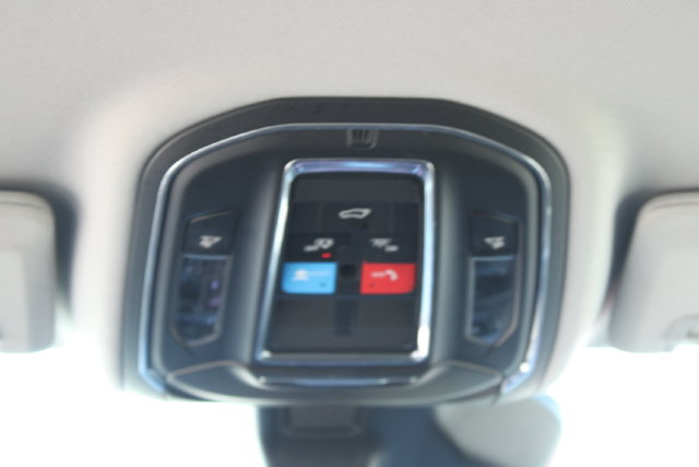 Used 2023 Jeep Grand Cherokee L Limited RWD image 15