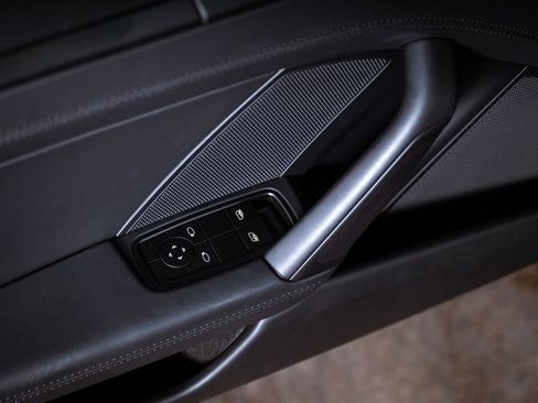 Used 2026 Porsche 911 GT3 RWD image 38