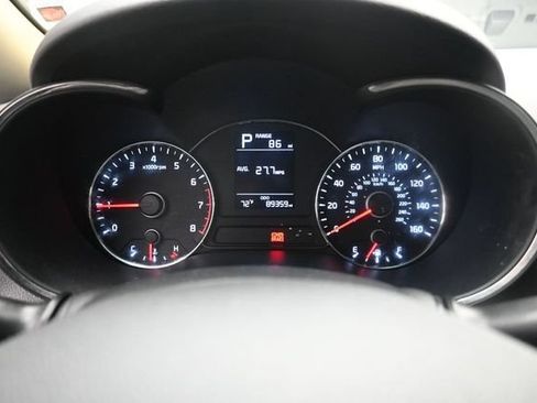 Used 2017 Kia Forte LX FWD image 10