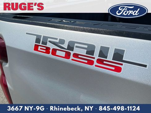 Used 2021 Chevrolet Silverado 1500 LT Trail Boss w/ Convenience Package II AWD/4WD image 14