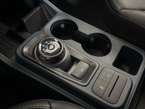 New 2025 Ford Maverick Lariat w/ Black Appearance Package image 30