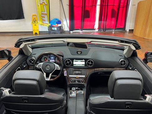 Used 2013 Mercedes-Benz SL 550 ROADSTER image 22