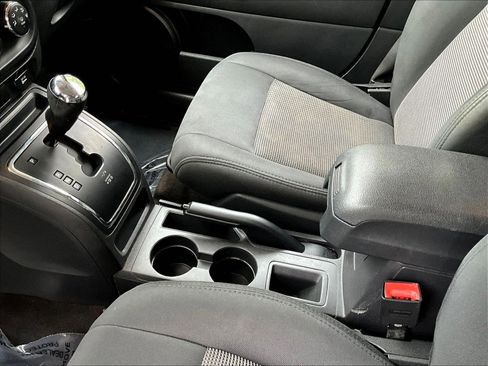 Used 2014 Jeep Patriot Sport w/ Power Value Group FWD image 18