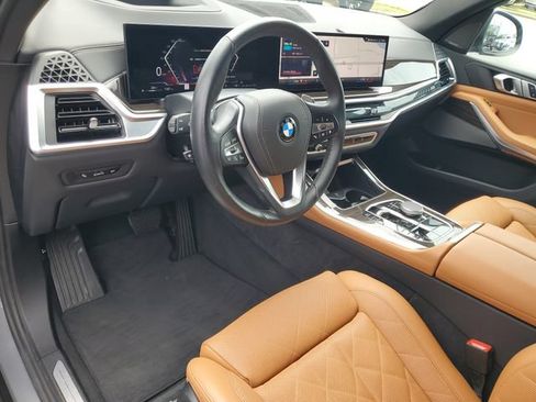 Used 2025 BMW X5 xDrive40i AWD/4WD image 6