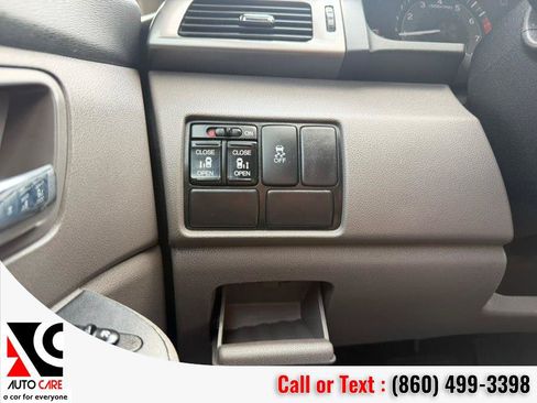 Used 2016 Honda Odyssey SE image 23