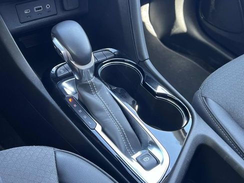 Used 2022 Buick Encore GX Select w/ Sport Touring Package FWD image 29