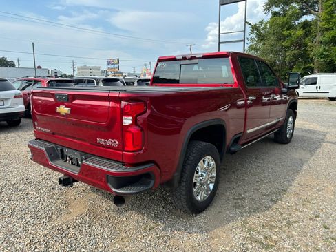 Used 2024 Chevrolet Silverado 2500 High Country w/ High Country Premium Package AWD/4WD image 4