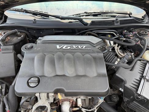 Used 2013 Chevrolet Impala LTZ FWD image 13