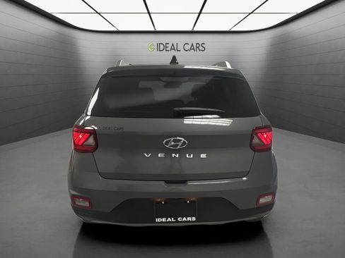 Used 2022 Hyundai Venue SEL w/ Cargo Package FWD image 6