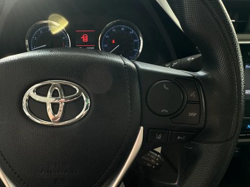 Used 2017 Toyota Corolla LE w/ Body Protection Package FWD image 16