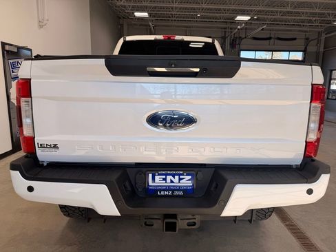 Used 2019 Ford F250 Lariat image 7