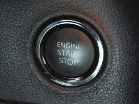 Used 2025 Toyota Tundra SR w/ SR Tow Package AWD/4WD image 7