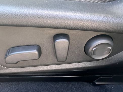 Certified 2025 Subaru Crosstrek 2.0i Premium image 19