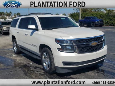 Used 2016 Chevrolet Suburban LT image 1