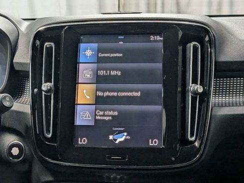 Used 2020 Volvo XC40 T5 R-Design w/ Protection Package Premier AWD/4WD image 11