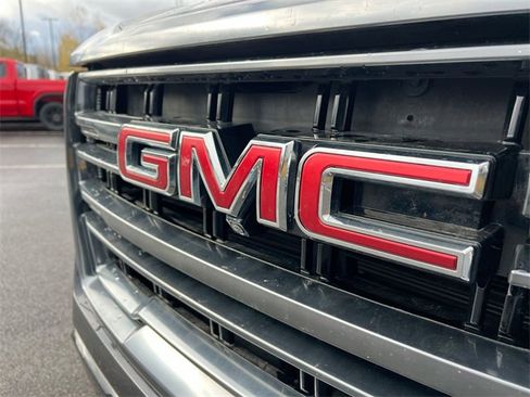 Used 2023 GMC Yukon AT4 w/ Technology Package image 32