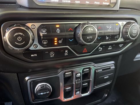 Used 2023 Jeep Wrangler Sport S w/ Sun And Sound Package image 30