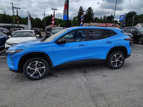 Certified 2024 Chevrolet Trax RS FWD image 8
