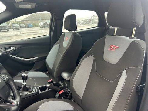 Used 2018 Ford Focus ST image 11