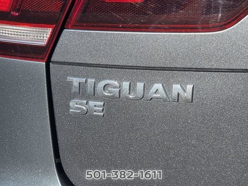 Used 2021 Volkswagen Tiguan SE R-Line AWD/4WD image 4
