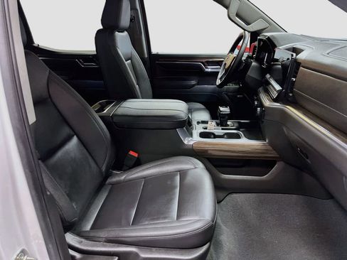 Used 2026 Chevrolet Silverado 1500 LT Trail Boss w/ Convenience Package II image 29