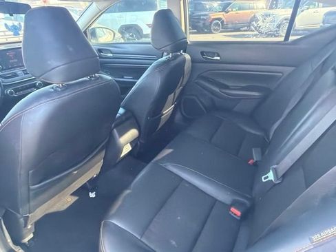 Used 2019 Nissan Altima 2.5 SR FWD image 8