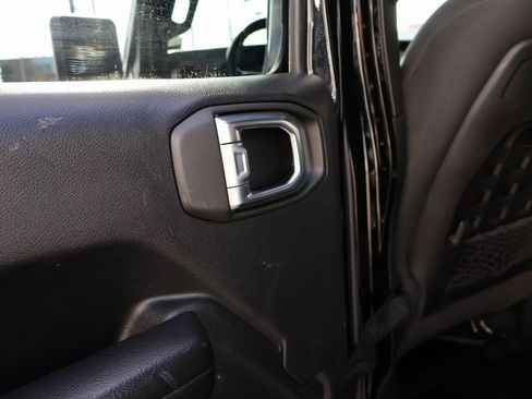 Used 2021 Jeep Gladiator Mojave image 28