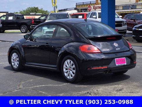 Used 2018 Volkswagen Beetle 2.0T S FWD image 4