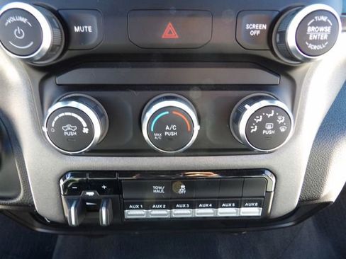 Used 2022 RAM 2500 Tradesman image 19