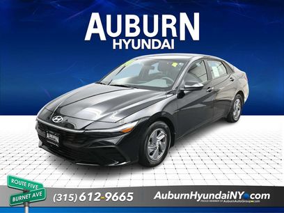 Used 2024 Hyundai Elantra SE