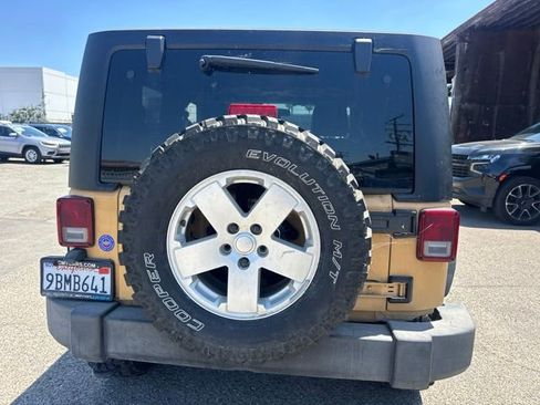 Used 2013 Jeep Wrangler Sport AWD/4WD image 6