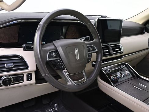 Used 2020 Lincoln Navigator Reserve w/ Luxury Package AWD/4WD image 8