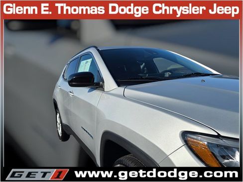Certified 2024 Jeep Compass Latitude AWD/4WD image 4