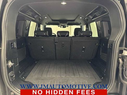 Used 2025 Land Rover Defender 110 S AWD/4WD image 17