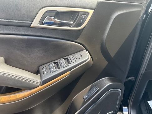 Used 2019 GMC Yukon XL Denali w/ Denali Ultimate Package AWD/4WD image 23