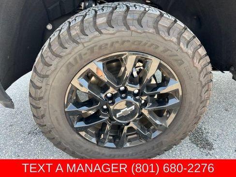 Used 2025 Chevrolet Silverado 3500 LTZ w/ LTZ Plus Package AWD/4WD image 9