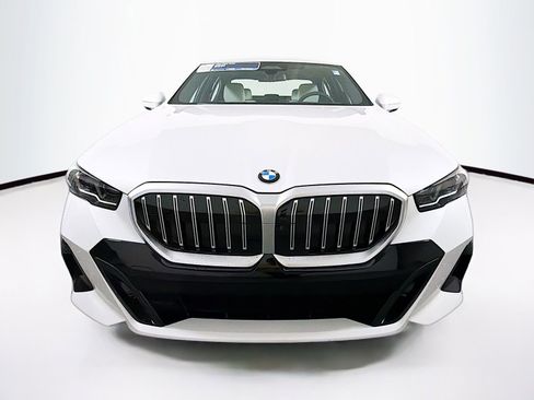 New 2026 BMW 530i xDrive w/ M Sport Package AWD/4WD image 2