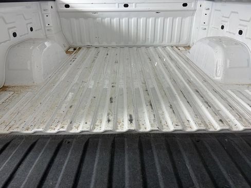 Used 2025 GMC Sierra 1500 SLT RWD image 35