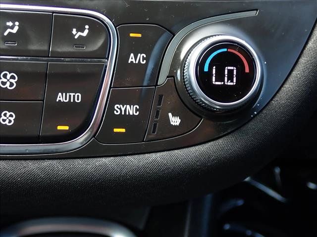 Used 2021 Chevrolet Malibu LT FWD image 19