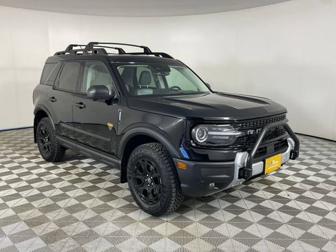 Certified 2025 Ford Bronco Sport Badlands w/ Sasquatch Badlands Package AWD/4WD image 17