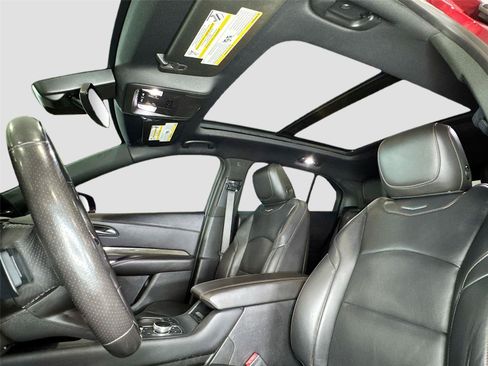 Used 2019 Cadillac XT4 Sport FWD image 16