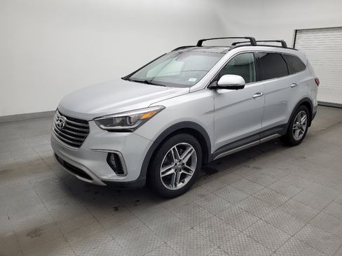 Used 2017 Hyundai Santa Fe Limited AWD/4WD image 2
