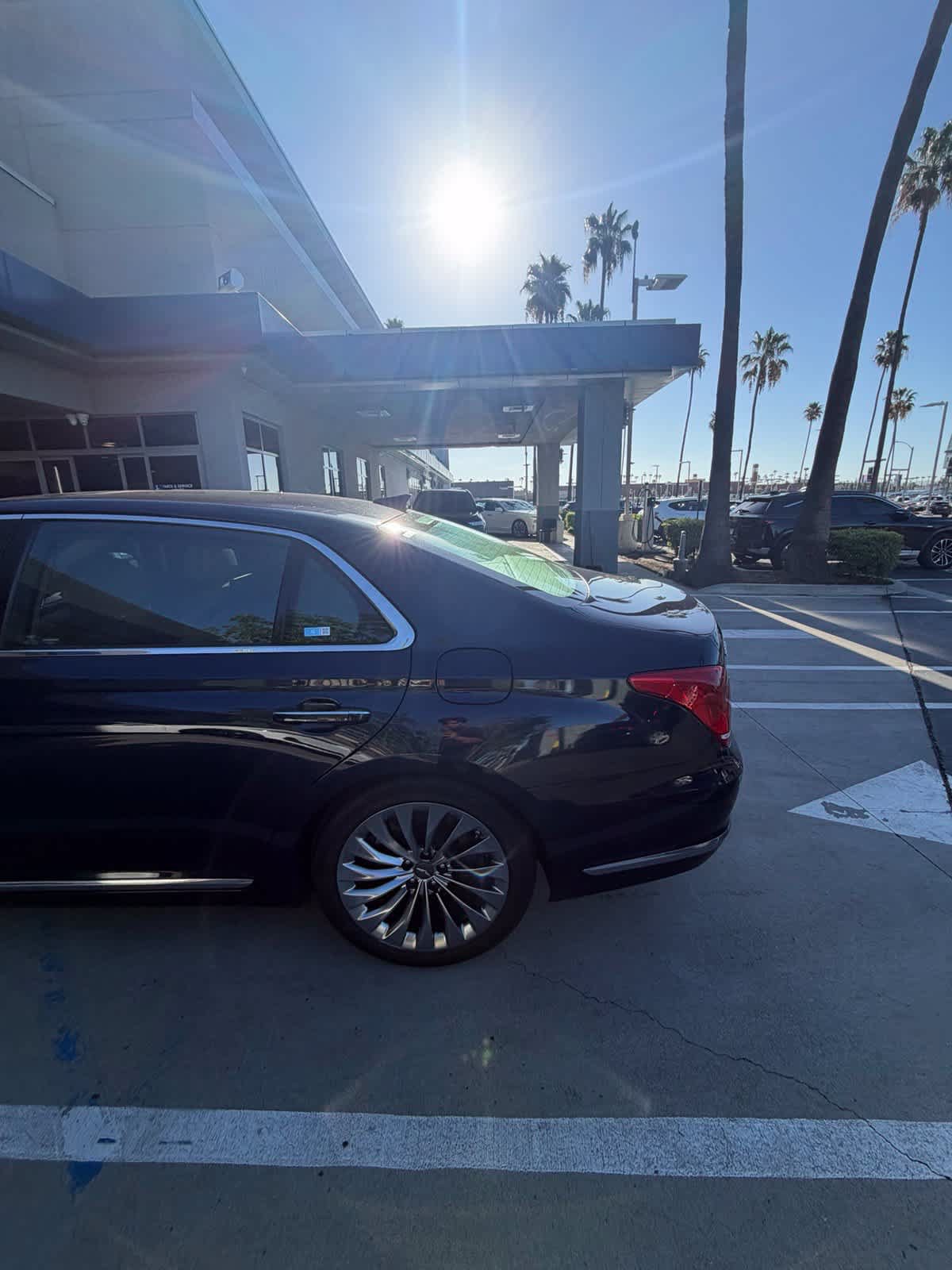 Used 2018 Genesis G90 5.0 Ultimate RWD image 9