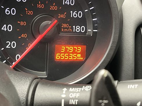 Used 2015 Nissan 370Z NISMO image 11