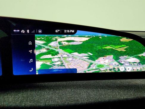 Used 2024 Lucid Air Pure image 19